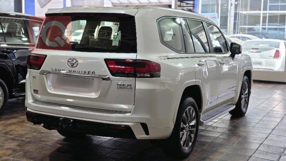 تويوتا لاندكروزر